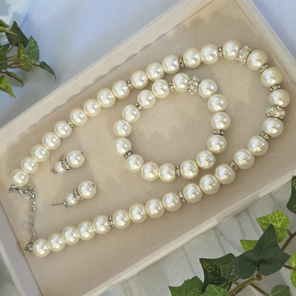 Elegant White Glass Pearl with Rhinestone Necklace Earrings and Bracelet Set - Picture 12 of 17